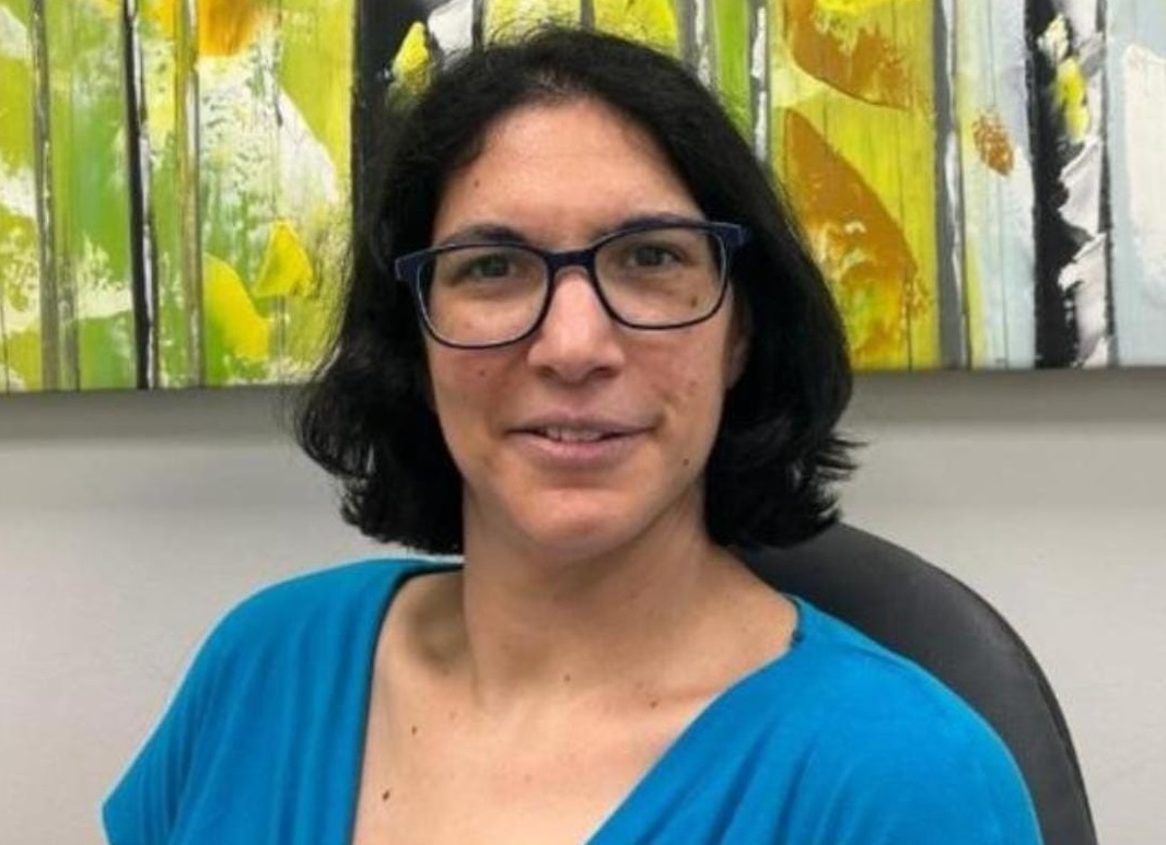 עינת כרמיל  Einat Carmeli , B.PT, MHA 